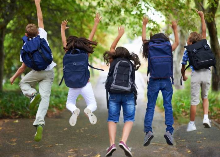 - Zobowiązanie do nauki w polskim systemie prawny - Obowiązek edukacyjny w polskim prawie - Ustawa o obowiązku szkolnym w Polsce