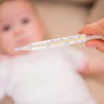 Jak pomóc niemowlakowi w łagodzeniu kaszlu - praktyczne porady dla rodziców